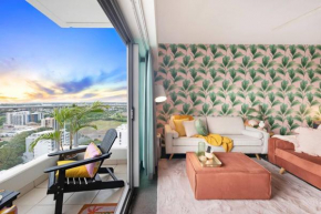 Palm Springs Glamour - A Tropical Darwin Escape